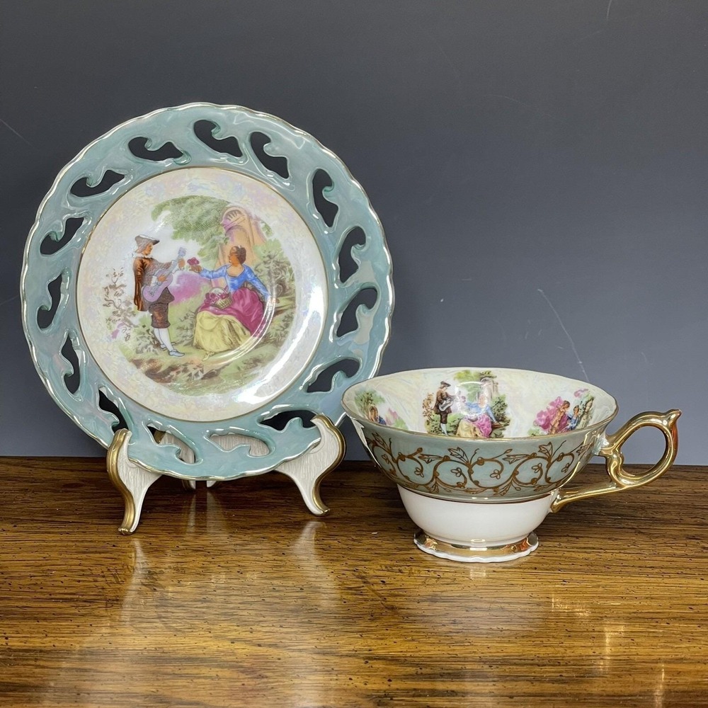 Lusterware Japan Hand Painted Courting Couple Teacup & Saucer Royal Ainsley 7720